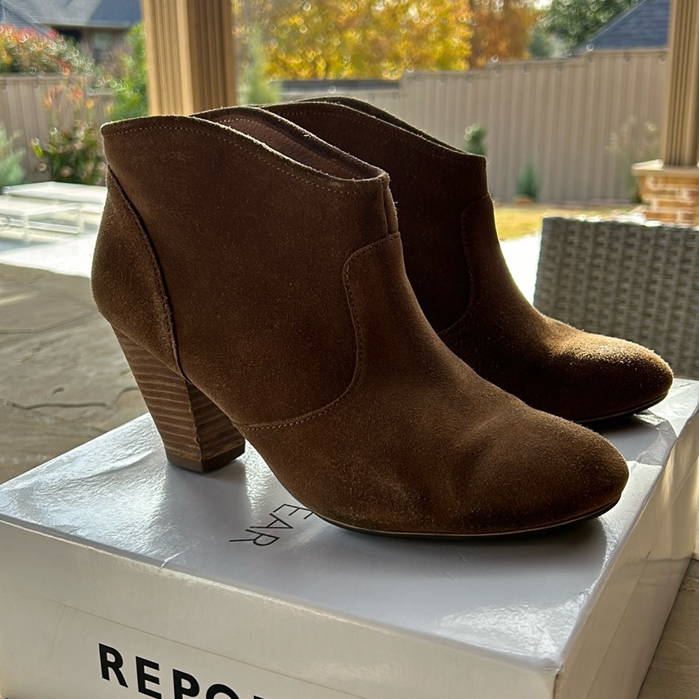 Report Marks Women’s Cognac Suede Ankle Boots Booties - Size 9